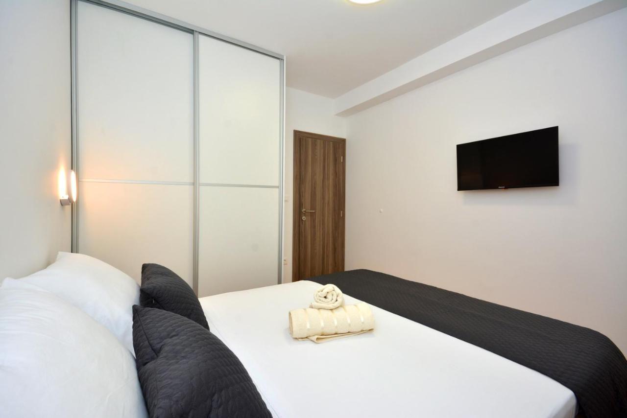 Apartments Radeljic Подстрана Екстериор снимка
